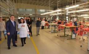 IŞIKLAR´DAN EMEKÇİ KADINLARA ZİYARET