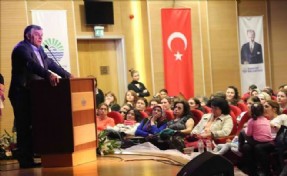 KADINLAR 8 MART İÇİN SARIYER´ DE BULUŞTU
