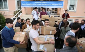 Eyüp Belediyesi´ne Liseli Öğrencilerden Anlamlı Yardım