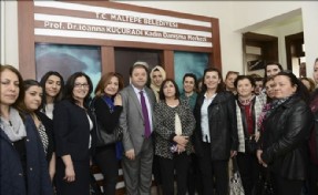 Kadınlara 7 Gün 24 Saat Danışmanlık Hizmeti
