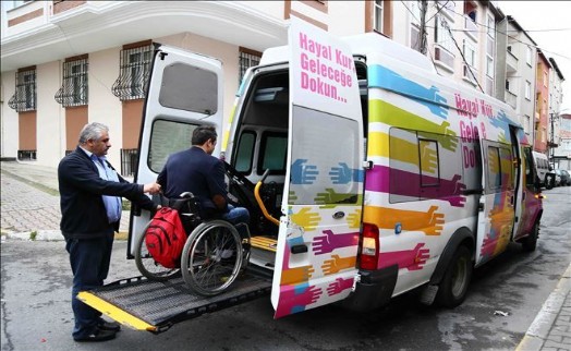 Bağcılar Belediyesi´nden YGS´ye Katılan Engelli Öğrencilere Özel Ulaşım
