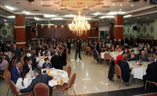 BAŞKAN KADIOĞLU ŞEHİT AİLELERİ ve GAZİLERLE AKŞAM YEMEĞİNDE BULUŞTU
