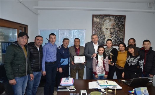Başkan Cem Kara, Ödülü Personeliyle Paylaştı