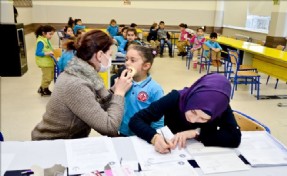 Maltepe´de 3 Ayda 2912 Öğrenciye Diş Taraması
