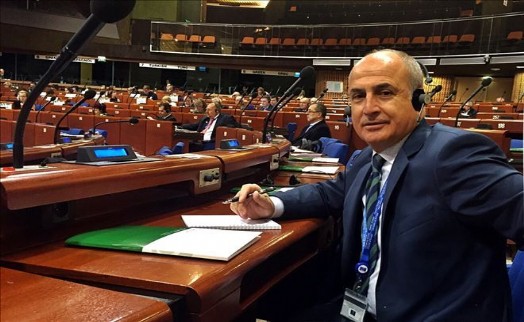 Başkan Dr. Akgün: 'Eğitimsiz insan teröre taşeron olur!'