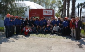 Büyükçekmece´nin Engelli İzcilerine At Terapisi