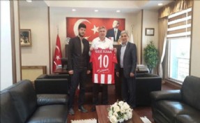 Çatalca´da Gençlerden Anlamlı Turnuva