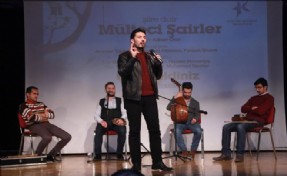 SURİYELİ ŞAİRLER, ŞİİRLERLE YAŞADIKLARINA DİKKAT ÇEKTİ