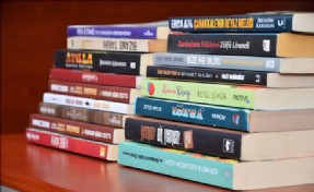?Bolu F Tipi´nde Kalan Hükümlünün Kitap İhtiyacı Başkan Çağırıcı Tarafından Karşılandı?