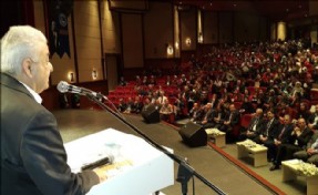 MAHMUT EKŞİ: 'ROBOT DEĞİL ANALİTİK DÜŞÜNEN BİR NESİL YETİŞTİRİYORUZ'