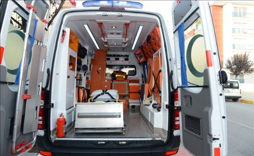 BEYLİKDÜZÜ BELEDİYESİ´NİN HASTA NAKİL AMBULANSI VE ENGELLİ NAKİL HİZMETİ TAKDİR TOPLUYOR