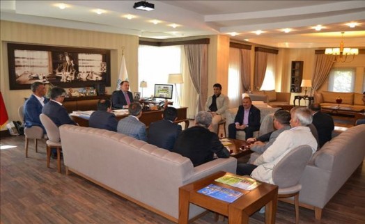 TOKATLILARDAN BAŞKAN IŞIKLAR´A TEŞEKKÜR ZİYARET