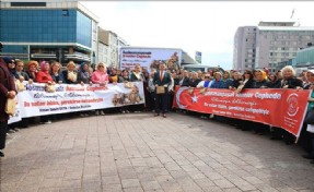GAZİOSMANPAŞALI ANNELERDEN MEHMETÇİĞE MORAL DESTEĞİ