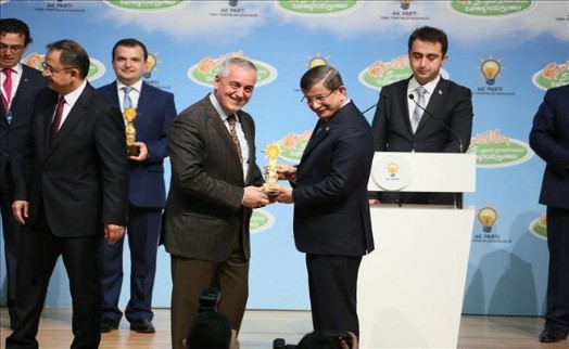 ÖDÜL BAŞBAKAN´DAN GELDİ
