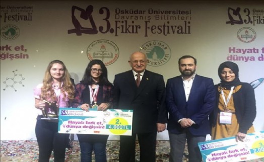 ?ÖDÜL AVCILARI´ ÖDÜLLERİNİ TBMM BAŞKANI KAHRAMAN´DAN ALDI