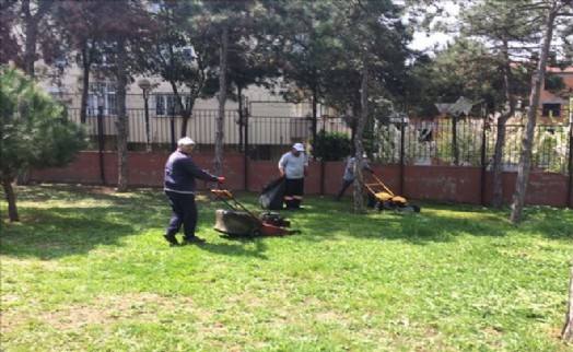 Avcılar´da Park ve Bahçeler Yaza Hazır