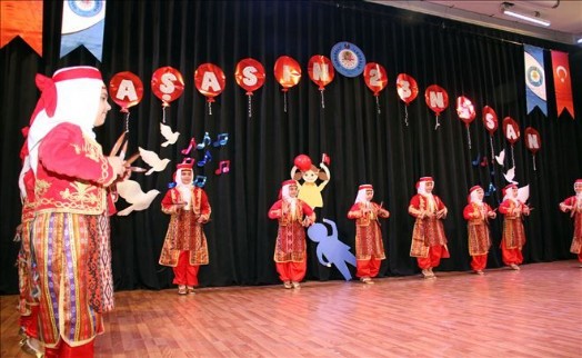 ESENYURT´TA 23 NİSAN COŞKU İLE KUTLANDI