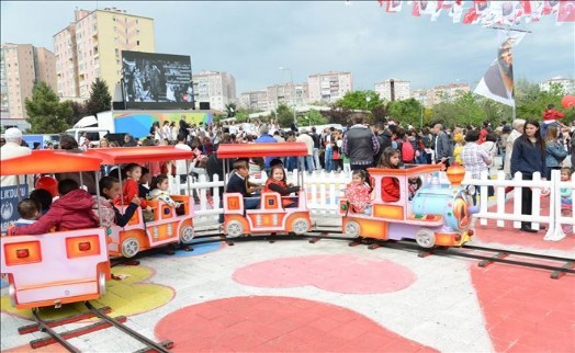 DAİMA ÖZGÜR, DAİMA MUTLU KENTİN ÇOCUKLARI 23 NİSAN´I DOYASIYA KUTLADI