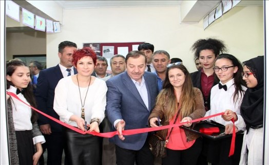 ÖZEL ÖĞRENCİLERE ÖZEL SINIFIN AÇILIŞINI BAŞKAN KADIOĞLU YAPTI