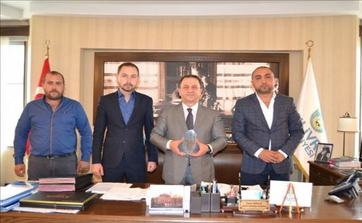 SİLİVRİ ÜLKÜ OCAKLARI IŞIKLAR´A TEŞEKKÜR ETTİ