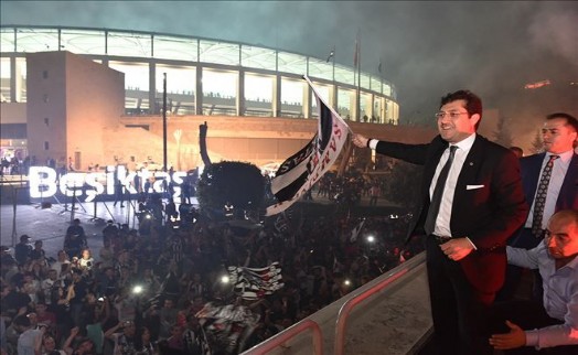 ŞAMPİYONLUK 3´LÜSÜ BAŞKAN HAZİNEDAR´DAN!