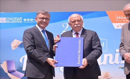 BAKAN NABİ AVCI´NIN KATILIMIYLA 2. ÜSKÜDAR KİTAP FUARI AÇILDI