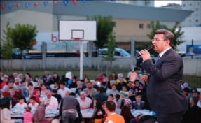 KÜÇÜKÇEKMECE´DE İFTAR SOFRALARINDA BİRLİK VE BERABERLİK MESAJI VERİLDİ