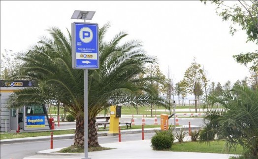 Otoparklar güneş enerjisi ile aydınlanıyor