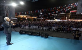 NİHAT HATİPOĞLU´NDAN FATİH TERİM´E KÜFÜR EDENLERE SERT TEPKİ
