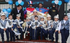 BEŞİKTAŞ BELEDİYESİ´NDEN TOPLU SÜNNET ŞÖLENİ