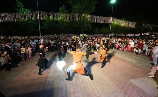 Sultangazi´de Yabancı Konuklarla Rahmet Mevsimi Doyasıya Yaşanıyor