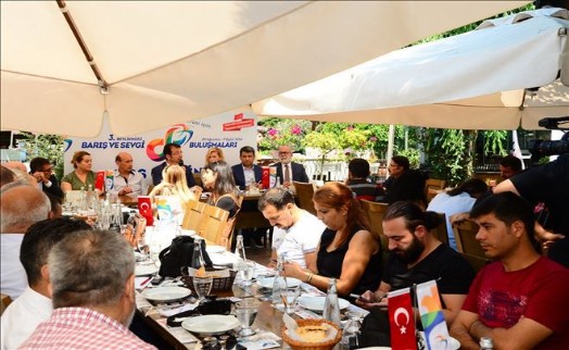 BAŞKAN İMAMOĞLU, YEREL BASINLA BARIŞ VE SEVGİ İÇİN BULUŞTU