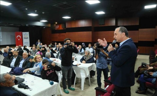 ?Bağcılarlı Yaşlılara Akıllı Telefon Kullanma Eğitimi Verildi?