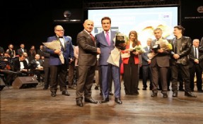 Altın Köprü Türk Sanat Müziği Beste Yarışması Finali Nefesleri Kesti