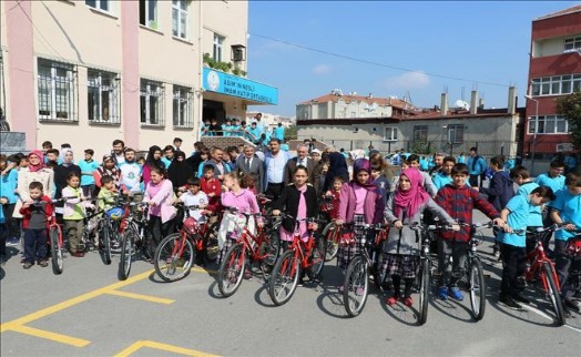 Eyüplü 25 Öğrencinin Bisiklet Hayali Gerçek Oldu
