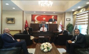 Çatalca Belediye Başkanı Cem Kara Misafirlerini Ağırladı