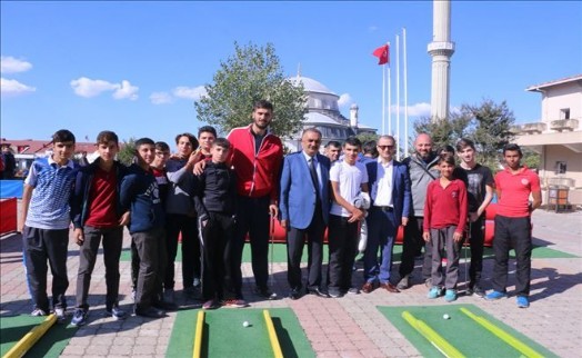KÜÇÜKÇEKMECE´DE GENÇLİK VE SPOR ŞÖLENİ DEVAM EDİYOR