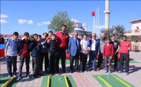 KÜÇÜKÇEKMECE´DE GENÇLİK VE SPOR ŞÖLENİ DEVAM EDİYOR