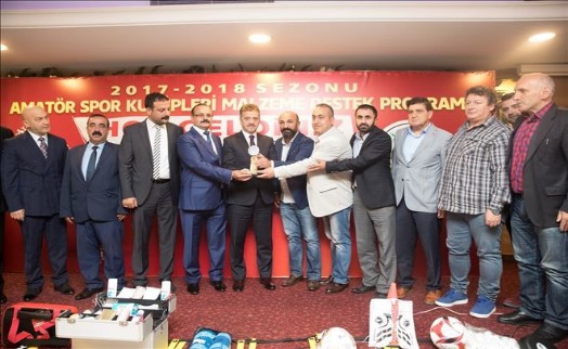 Gaziosmanpaşa Belediyesi´nden 24 Amatör Spor Kulübüne Malzeme Desteği