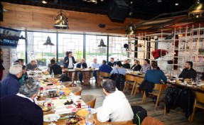 BEYLİKDÜZÜ BELEDİYESİ, İLÇE SPOR KULÜPLERİNİN YÖNETİCİLERİ İLE KAHVALTIDA BULUŞTU