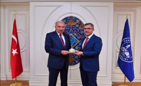 İBB BAŞKANI MEVLÜT UYSAL, ÜSKÜDAR BELEDİYESİ´Nİ ZİYARET ETTİ