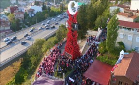 BEŞİKTAŞ´TA 'CUMHURİYET VE DEMORKASİ ANITI' AÇILDI!