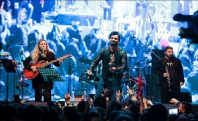 YUSUF GÜNEY´DEN CUMHURİYET BAYRAMI KONSERİ