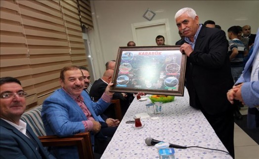 ESKİ 67´LİLER AKŞAM YEMEĞİ DÜZENLEDİ