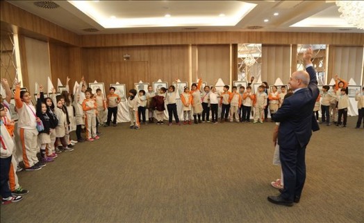 Başkan Akgün: 'Atatürk´ün Yolundan Ayrılmayın!'