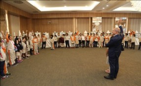 Başkan Akgün: 'Atatürk´ün Yolundan Ayrılmayın!'