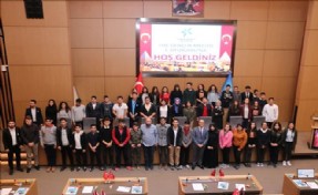 KÜÇÜKÇEKMECE´DE GENÇLİK MECLİSİ TOPLANDI