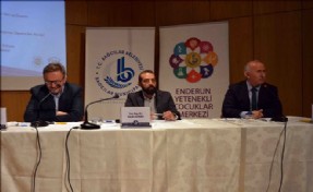 'Dünden Bugüne Enderun Eğitimi' Bağcılar´da Konuşuldu