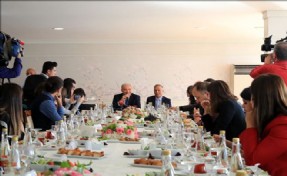 BAŞKAN UYSAL GAZETECİLERLE BİR ARAYA GELDİ