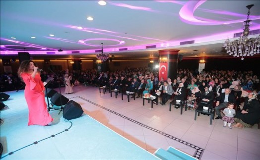 El Sanatları Kursiyerleri ´Kadınlar Matinesinde´ Bir Araya Gelerek Gönüllerince Eğlendi